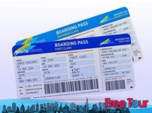 Airplane tickets New York 300x224 - 12 secretos para encontrar vuelos baratos a la ciudad de Nueva York