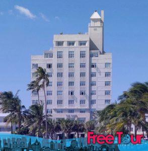 The Tides 294x300 - Tour Autoguiado por el Distrito Art Decó de Miami
