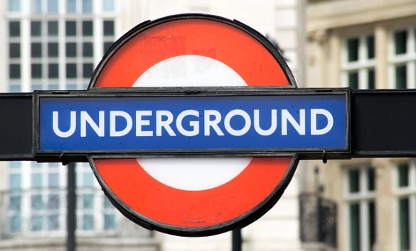 Aeropuerto de Heathrow a Londres con el metro