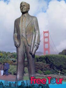 caminando por el puente golden gate una guia del visitante 14 225x300 - Caminando por el Puente Golden Gate | Una Guía del Visitante