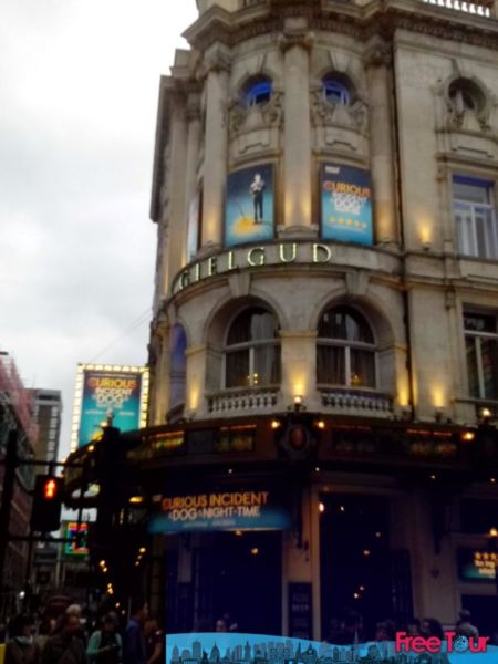 Cómo conseguir entradas baratas para el Teatro de Londres Cómo conseguir entradas baratas para el Teatro de Londres