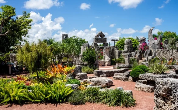 ¿Cuál es el mejor pase con descuento para visitar Miami Sightseeing?