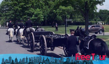 El Pelotón de Cajones en el Cementerio Nacional de Arlington El Pelotón de Cajones en el Cementerio Nacional de Arlington