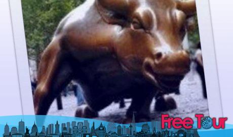 La estatua del Toro de Carga de Nueva York La estatua del Toro de Carga de Nueva York