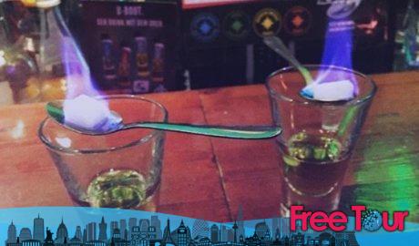 Los Mejores Pub Crawls y Tours Nocturnos de Berlín Los Mejores Pub Crawls y Tours Nocturnos de Berlín