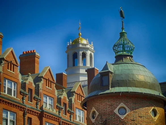 Recorrido por la Universidad de Harvard | Autoguiado