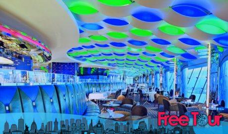 Té de la tarde en el Burj Al Arab - Ver el interior del Burj Al Arab Té de la tarde en el Burj Al Arab - Ver el interior del Burj Al Arab