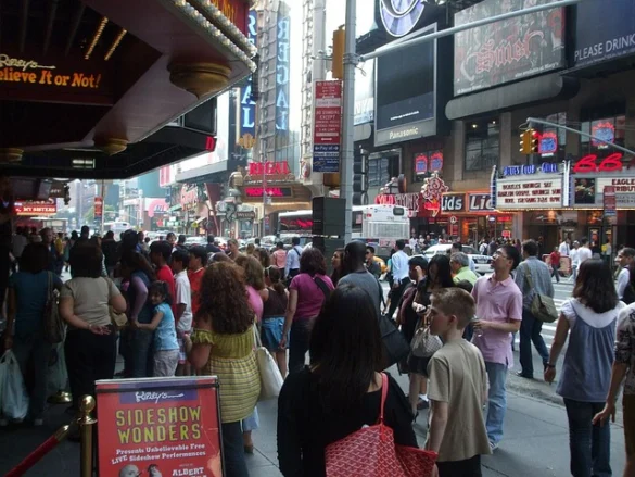 Teatro Broadway vs. Teatro Off Broadway