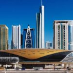 Transporte entre el Aeropuerto Internacional Al Maktoum y la ciudad de Dubai