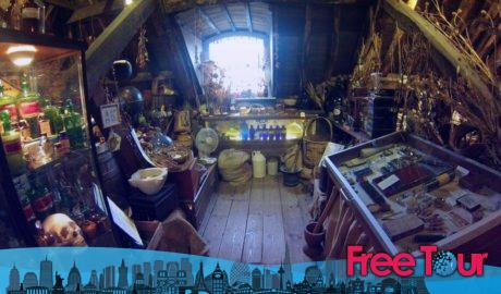 Visitar el antiguo quirófano Visitar el antiguo quirófano